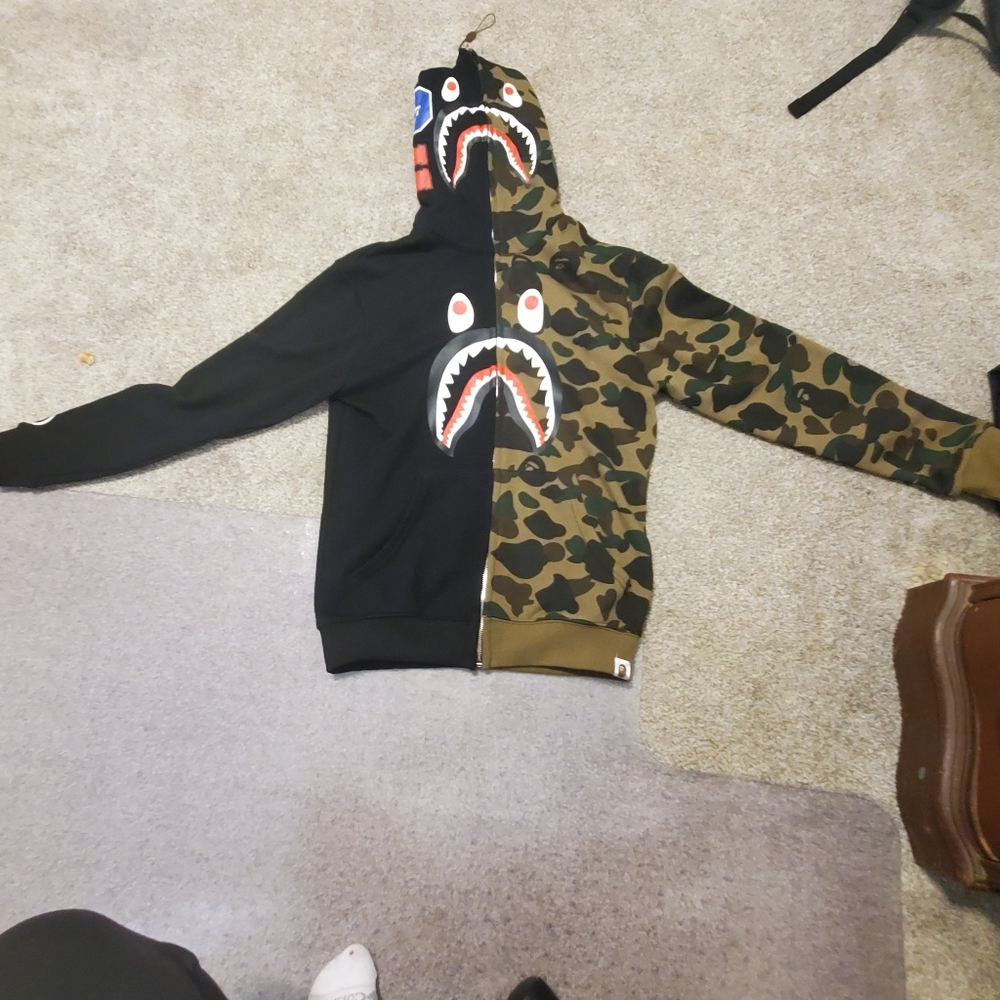 A Bathing Ape Jacket m